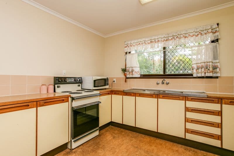 31 Edmondson Street, Corinda QLD 4075, Corinda - Thumbnail 5