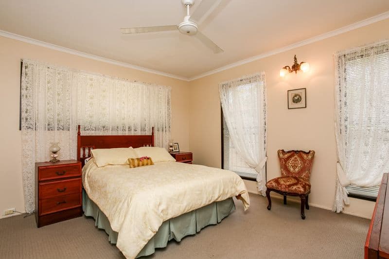 31 Edmondson Street, Corinda QLD 4075, Corinda - Thumbnail 7