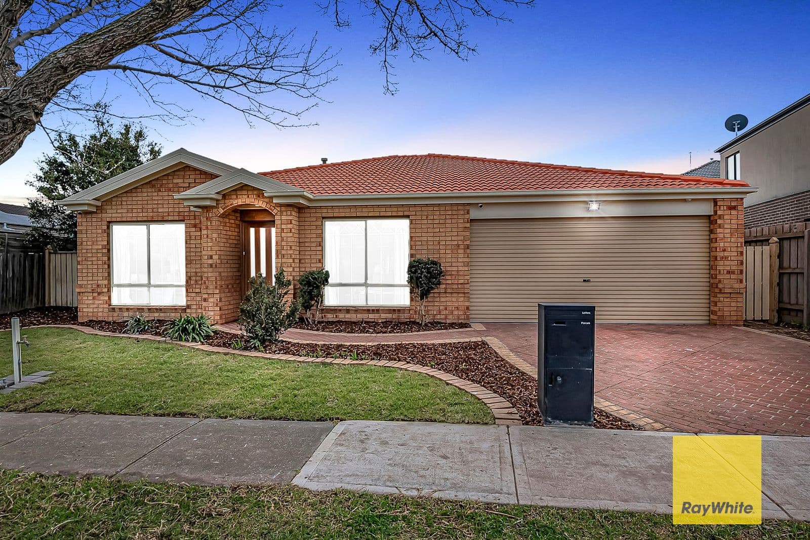 32 Meadow Way, Tarneit VIC 3029, Tarneit - Image 1