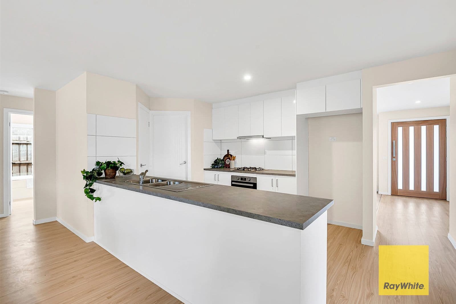 32 Meadow Way, Tarneit VIC 3029, Tarneit - Thumbnail 3