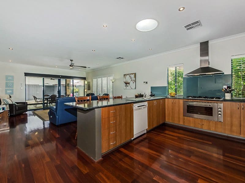 24 Spindrift Boulevard, ROCKINGHAM WA 6168, Rockingham - Thumbnail 7