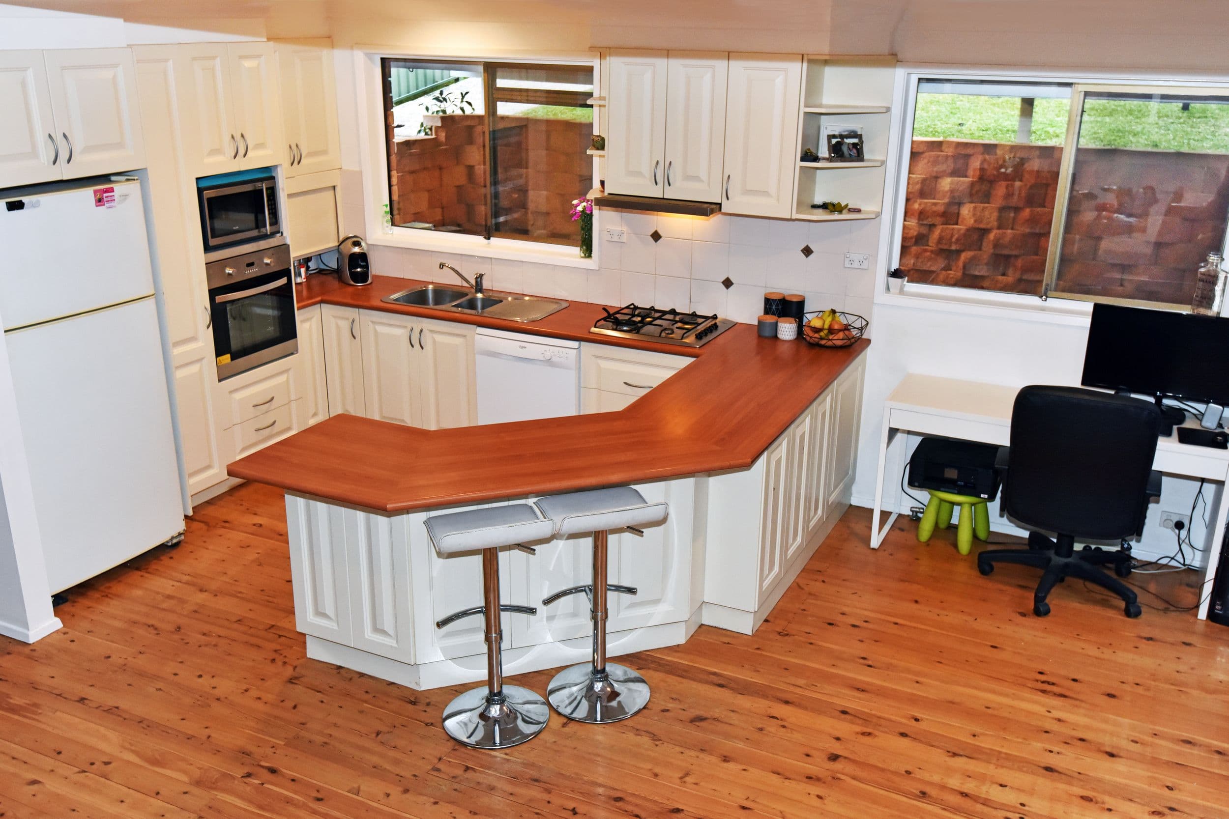 12 Bridge Avenue, Oak Flats - Thumbnail 3