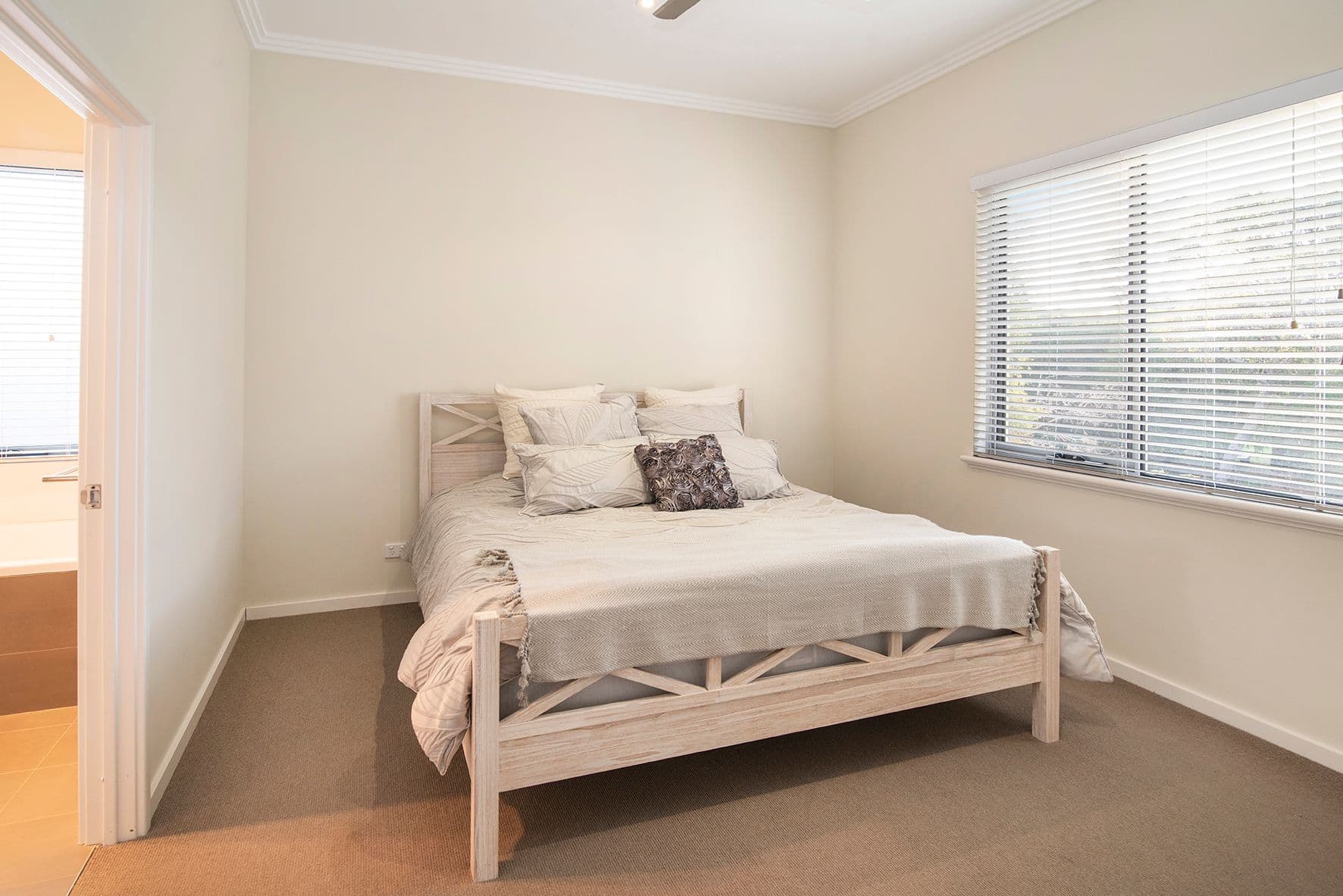 2 Eagle Bay- Meelup Road, Eagle Bay WA 6281, Eagle Bay - Thumbnail 7