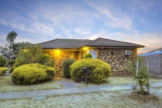 8 Kingston Close, Thomastown VIC 3074, Thomastown - Image 1
