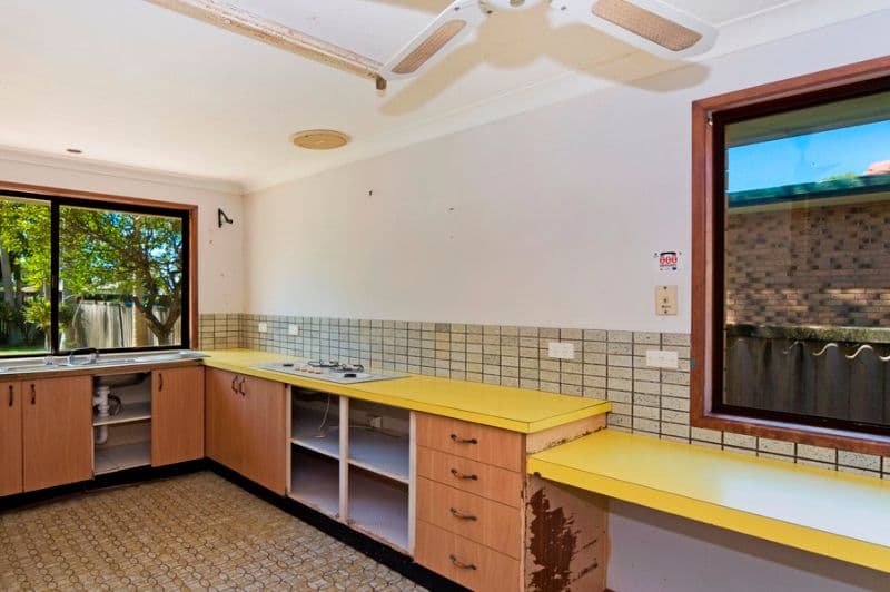 26 St Kilda Crescent, TWEED HEADS WEST NSW 2485, Tweed Heads West - Thumbnail 2