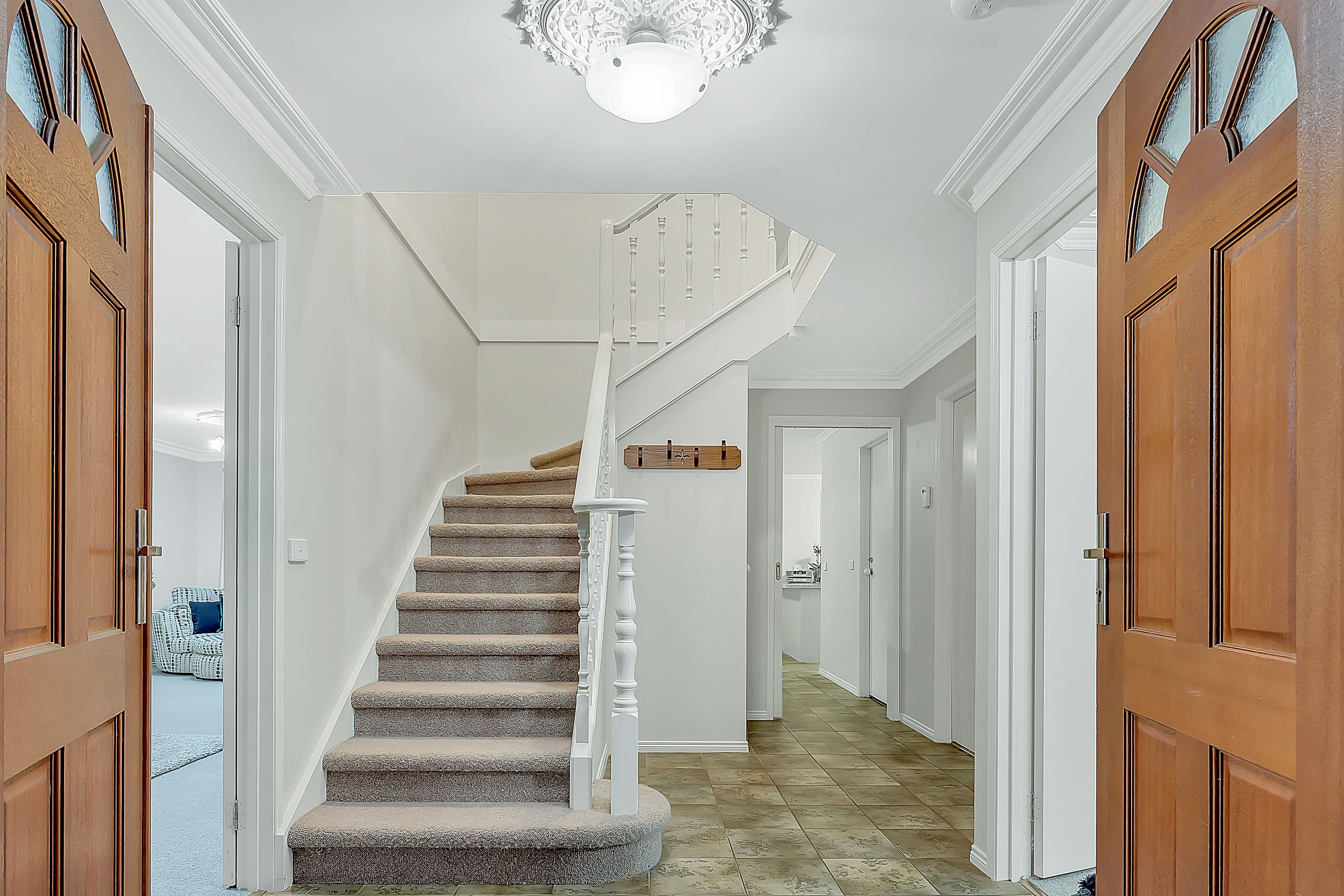 3 Ilford Court, Craigieburn VIC 3064, Craigieburn - Thumbnail 2