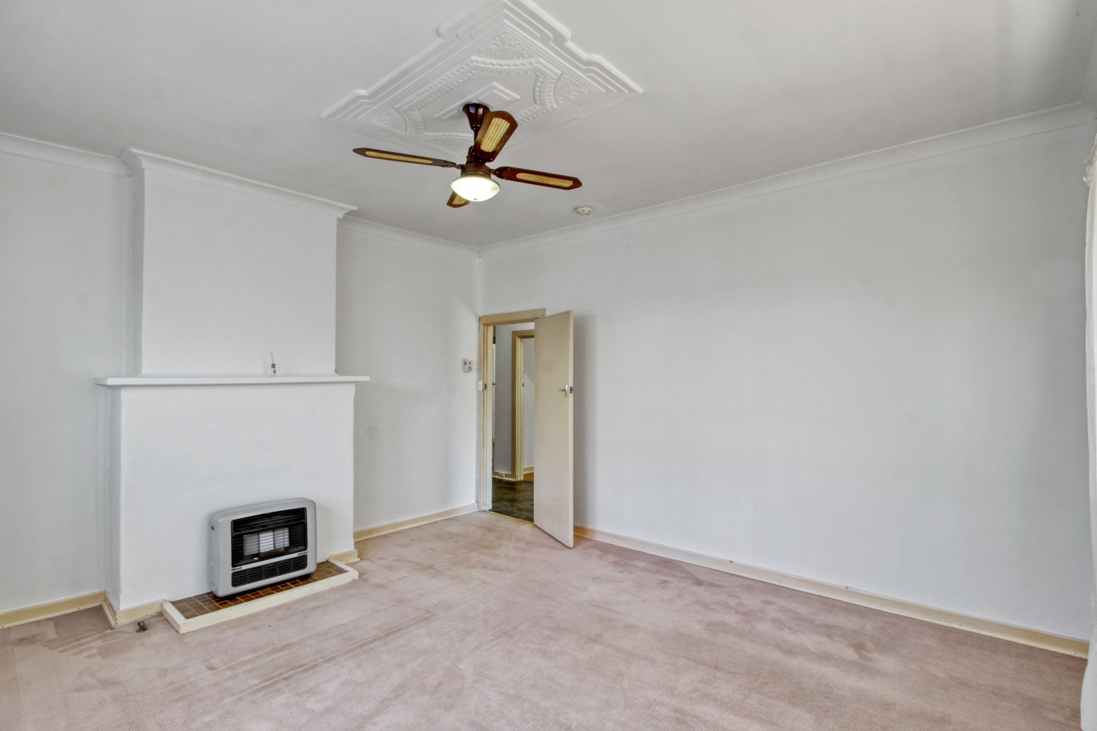 16 McGilton Road, Berri SA 5343, Berri - Thumbnail 4