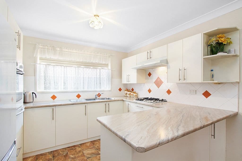 20 Osprey Avenue, Green Valley NSW 2168, Green Valley - Thumbnail 3