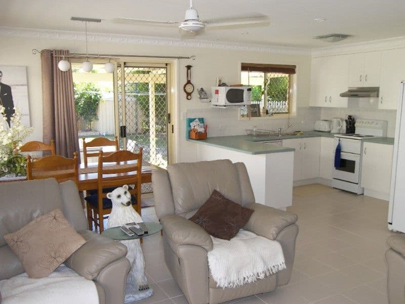 27A Van Haeren Street, KAWANA QLD 4701, Kawana - Thumbnail 3