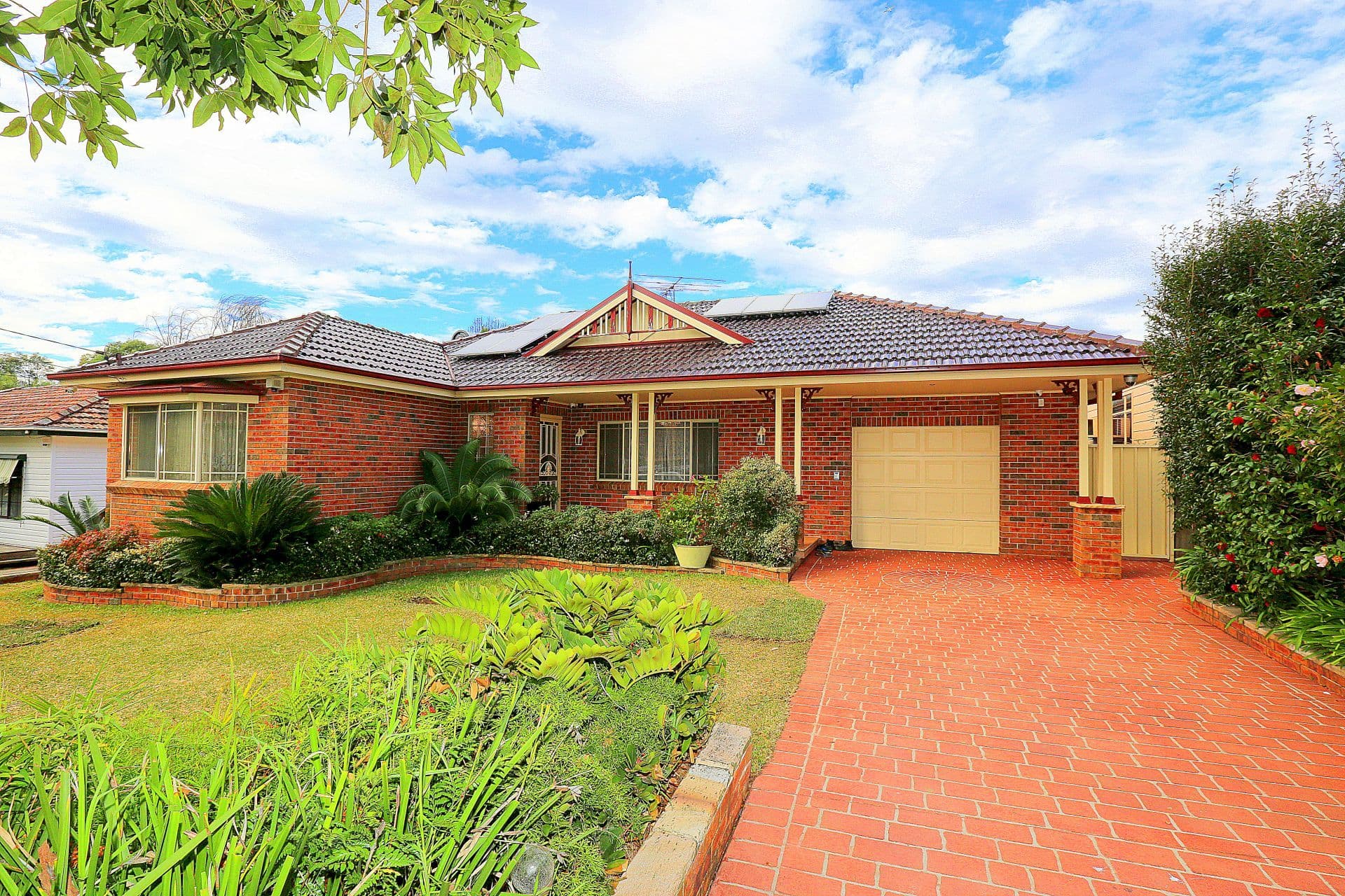 3 Eric Avenue, Bass Hill - Image 1