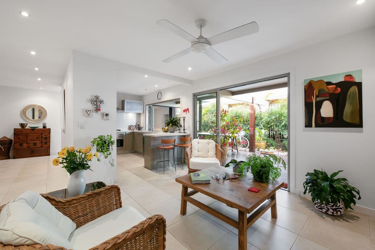55 Cassandra Street, Chapel Hill QLD 4069, Chapel Hill - Thumbnail 2