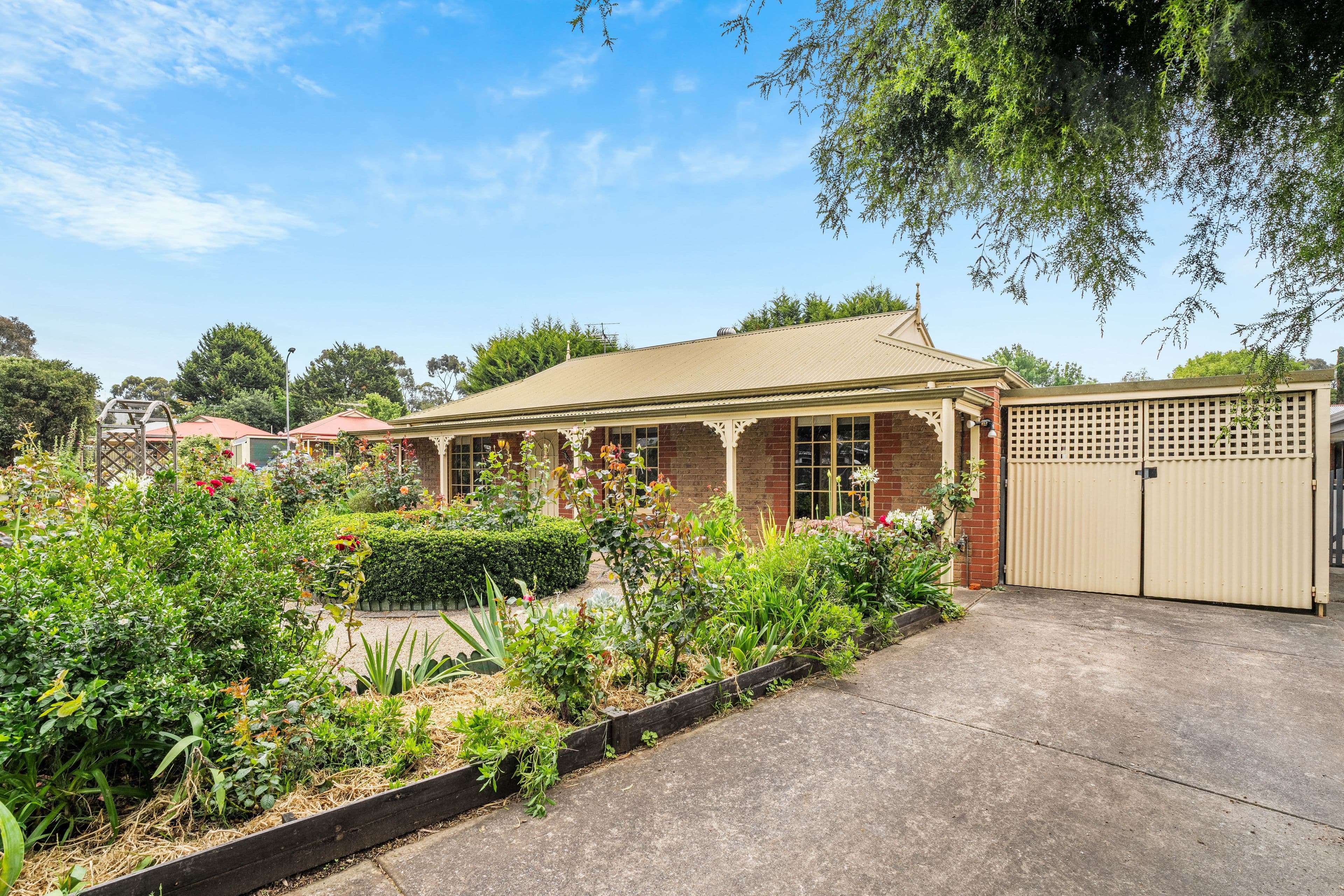 12 Dean Street, Mount Barker SA 5251, Mount Barker - Thumbnail 2