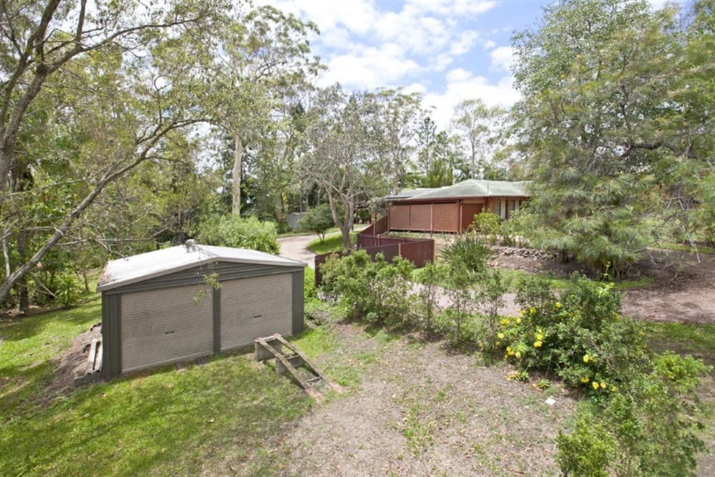 4 Azalea Street, REDLAND BAY QLD 4165, Redland Bay - Thumbnail 2