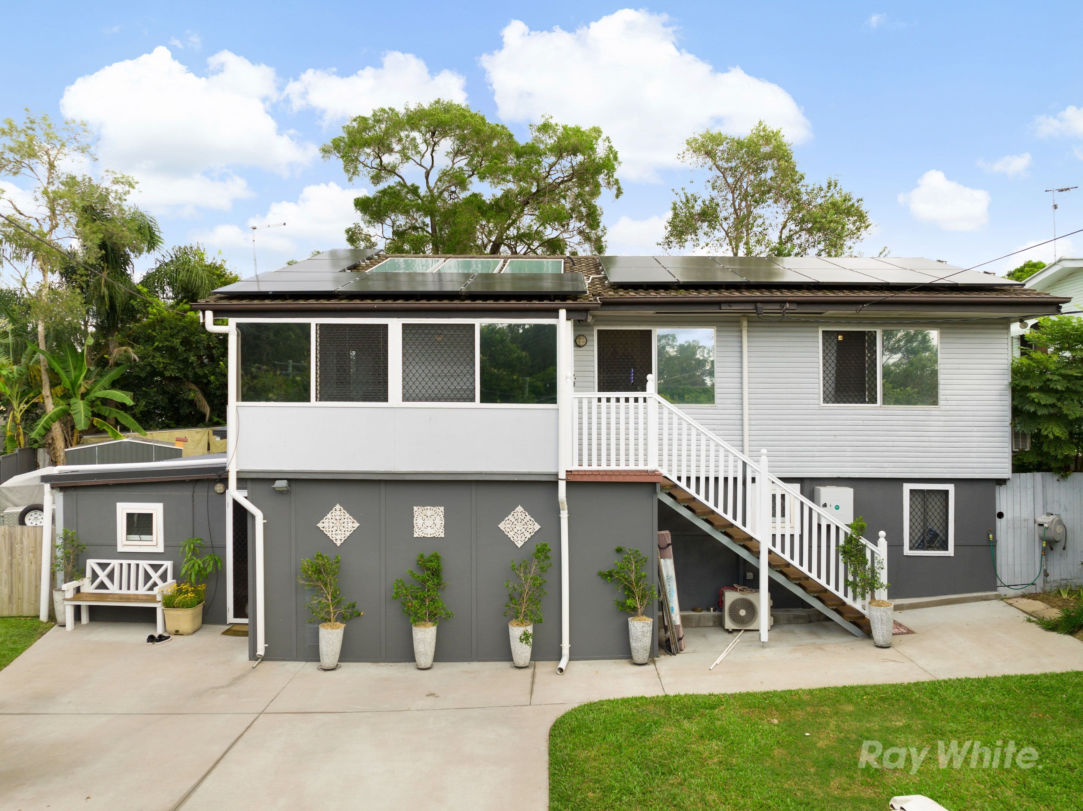 4 Poincettia Street, Kingston QLD 4114, Kingston - Thumbnail 2