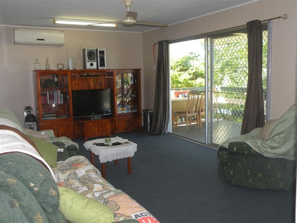 271 Elphinstone Street, ROCKHAMPTON NORTH QLD 4701, Rockhampton North - Thumbnail 3