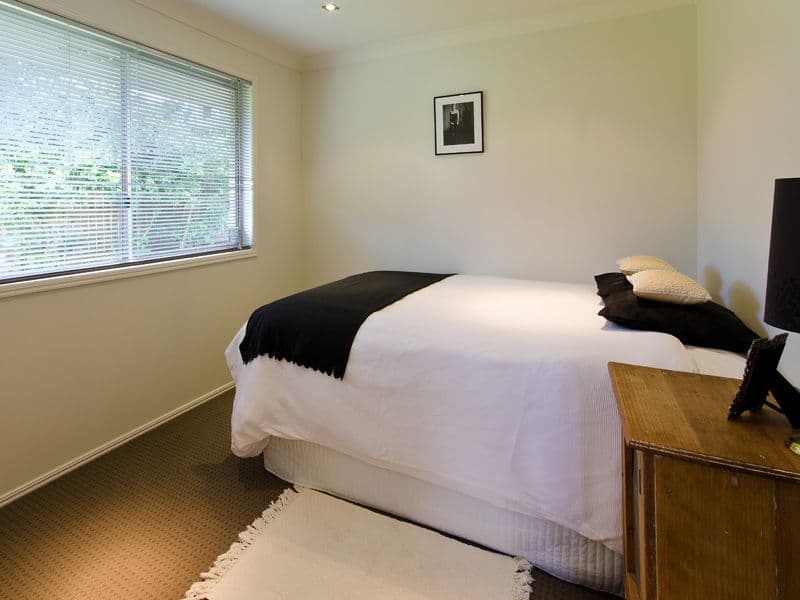 8  Valentino Close, PARKWOOD QLD 4214, Parkwood - Thumbnail 8