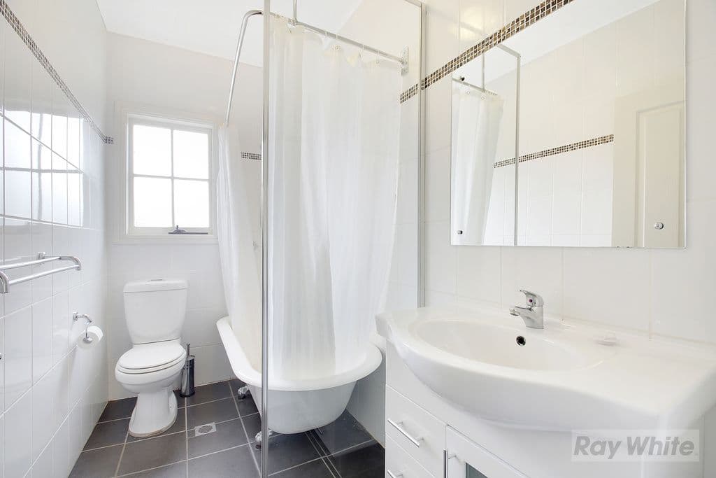 37 Emma Street, Goulburn - Thumbnail 7