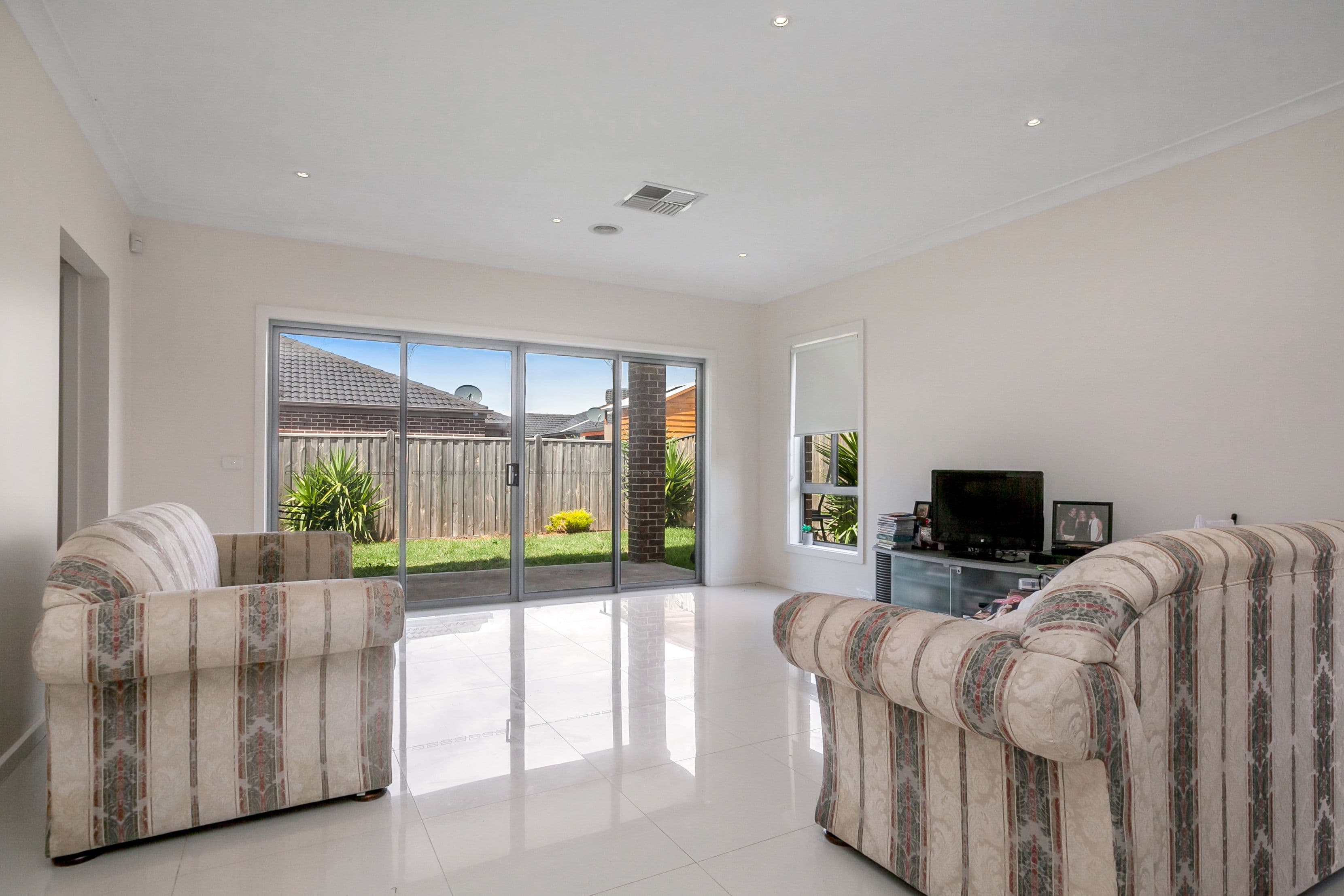 10 Beresford Street, Wollert VIC 3750, Wollert - Thumbnail 3