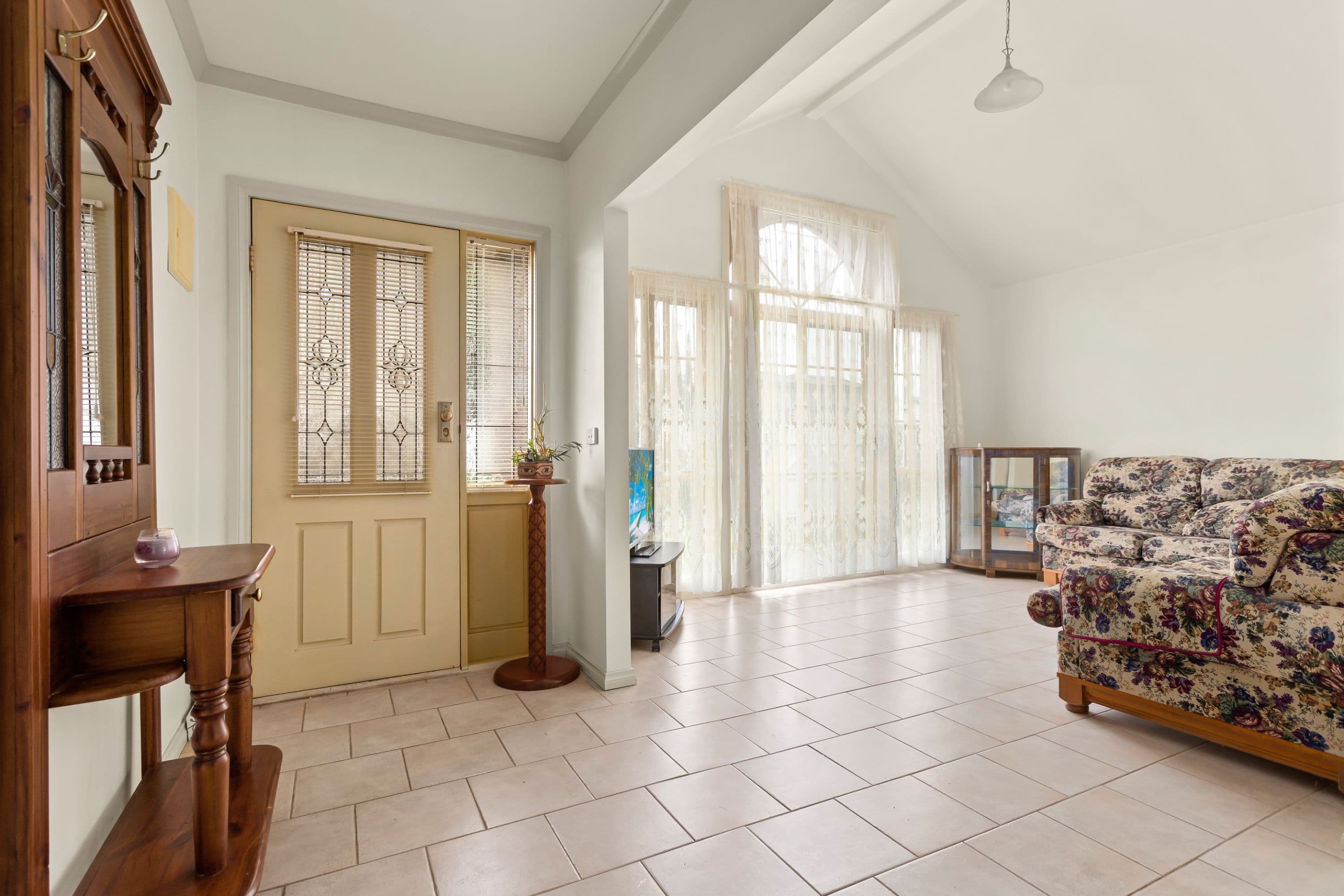 47 Pickett Street, Reservoir VIC 3073, Reservoir - Thumbnail 2