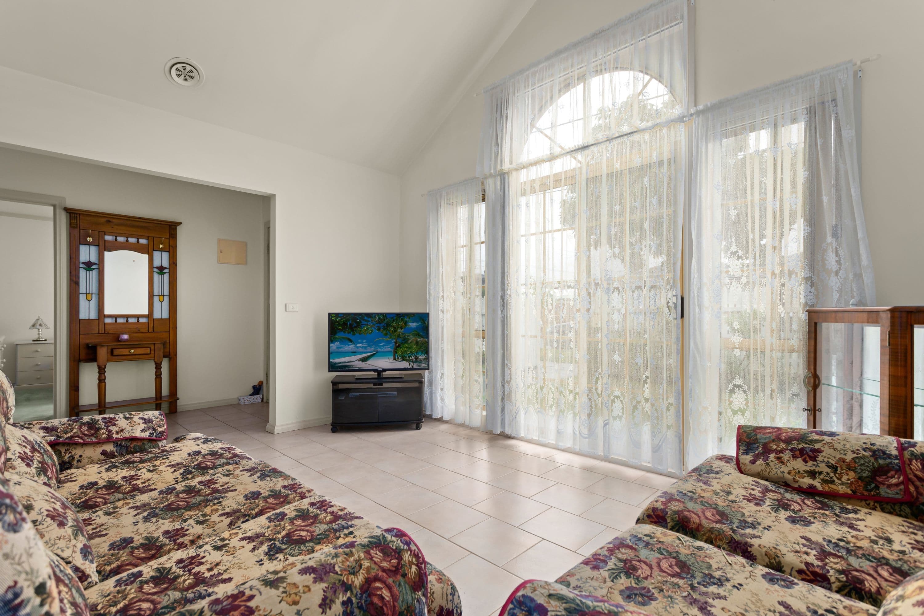 47 Pickett Street, Reservoir VIC 3073, Reservoir - Thumbnail 3