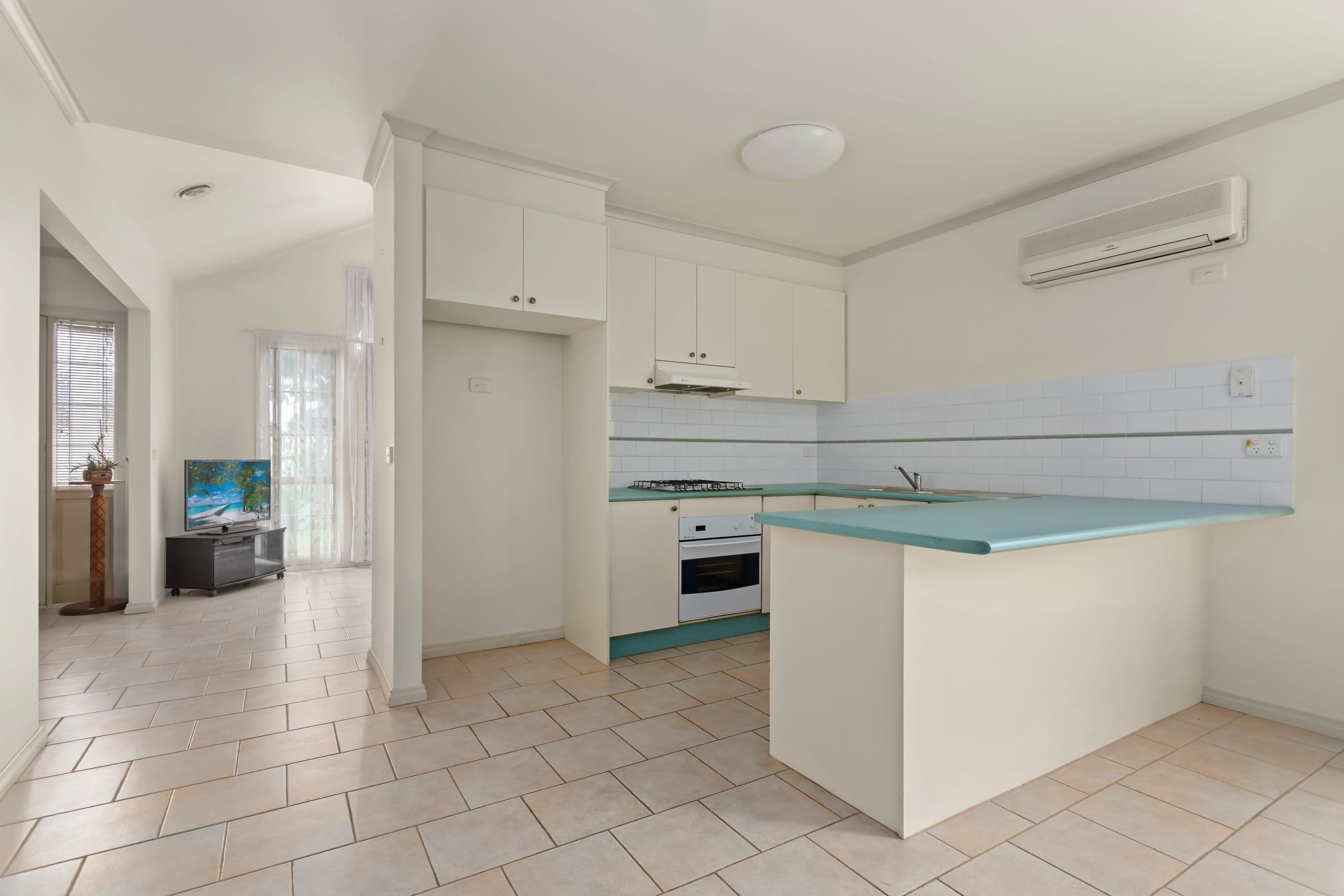 47 Pickett Street, Reservoir VIC 3073, Reservoir - Thumbnail 4