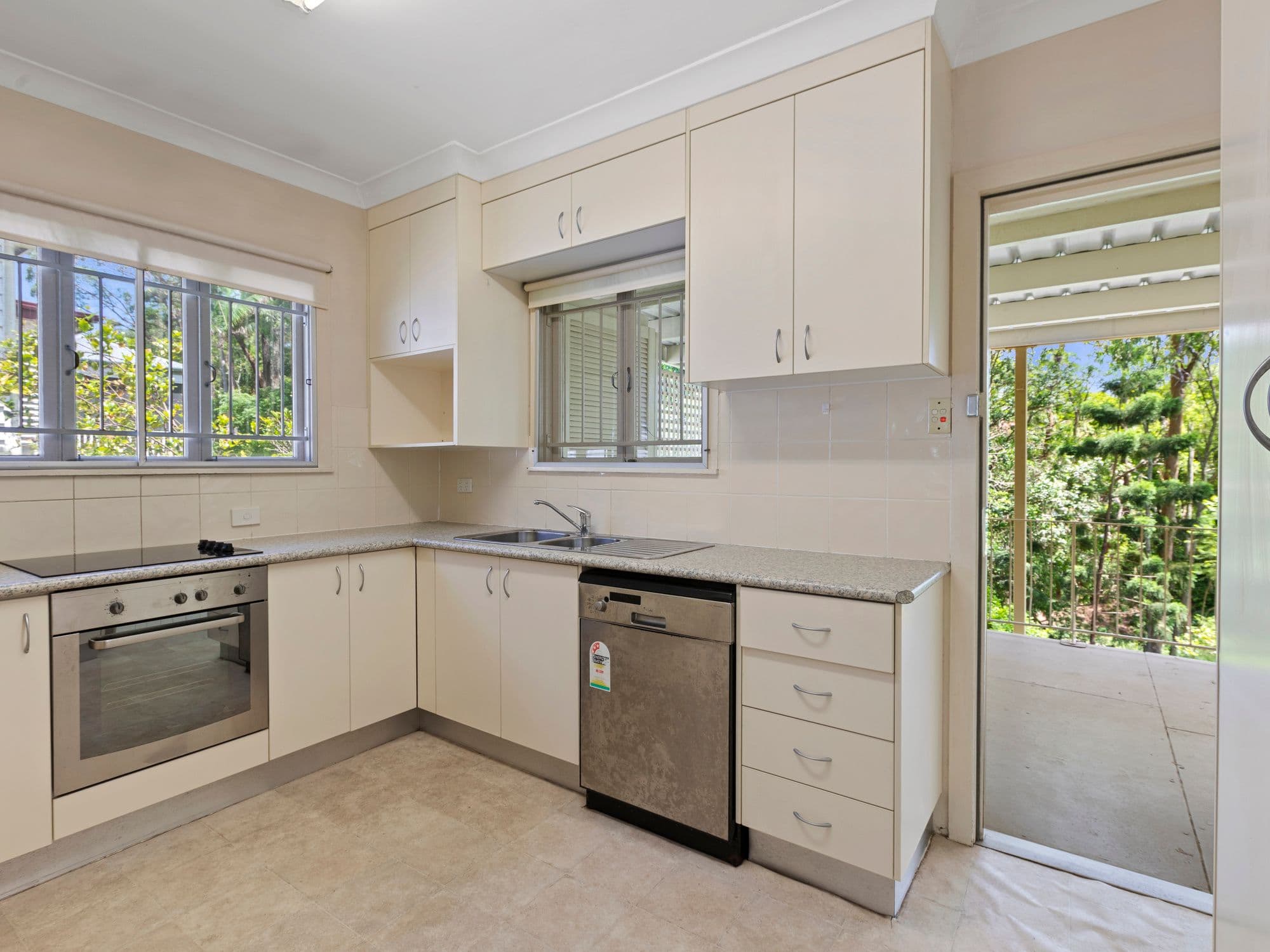 34 Octantis Street, Coorparoo QLD 4151, Coorparoo - Thumbnail 6