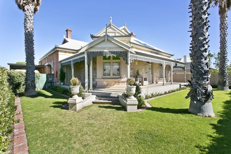 402 Military Road, LARGS BAY SA 5016, Largs Bay - Image 1