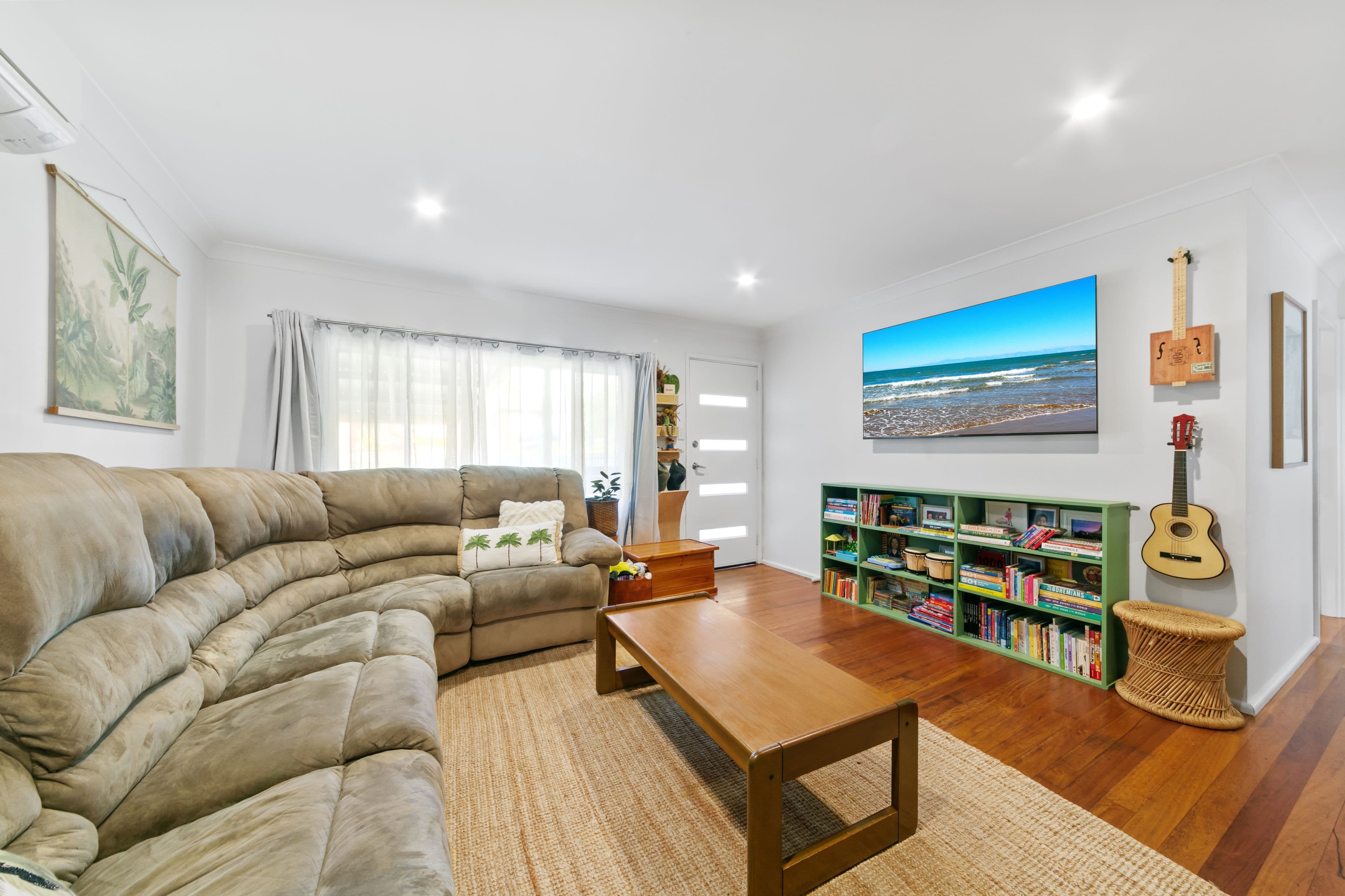69 Woolana Avenue, Budgewoi NSW 2262, Budgewoi - Thumbnail 2