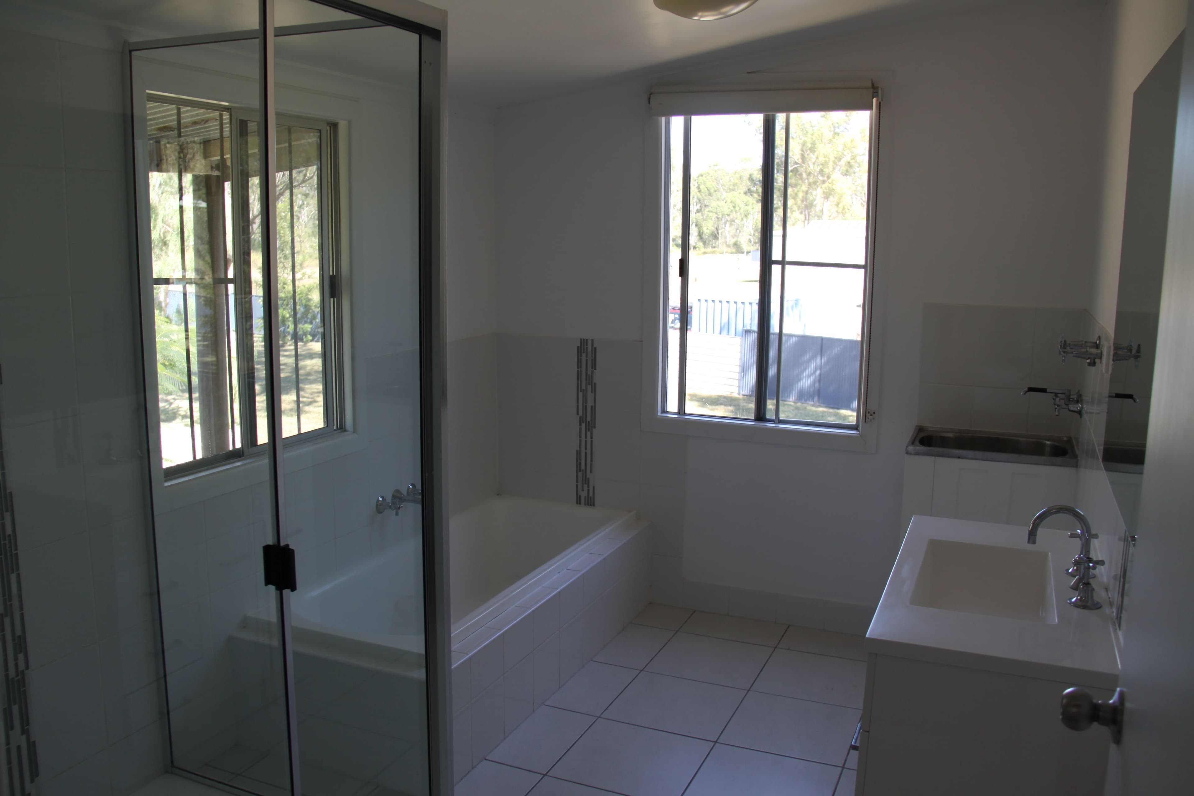 11 Awoonga Dam Road, Benaraby QLD 4680, Benaraby - Thumbnail 5