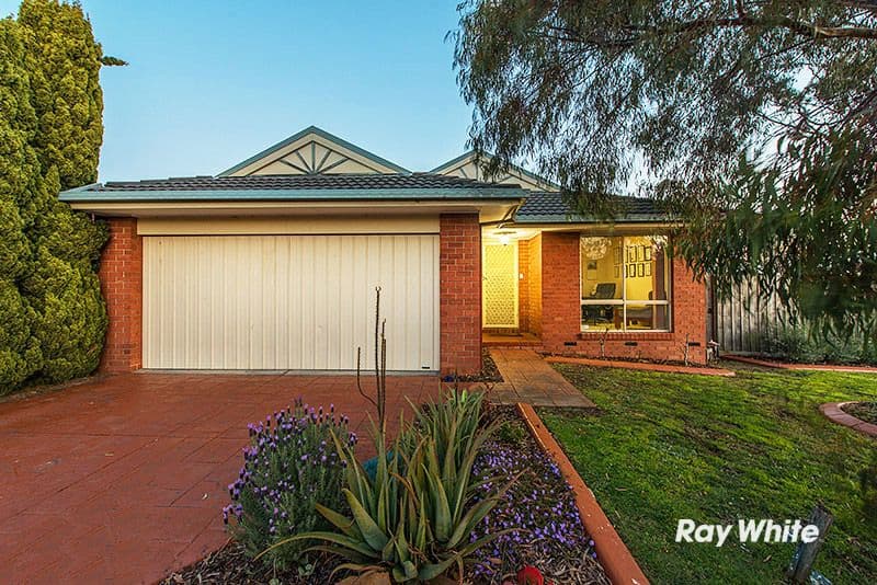 16 Elanora Way, Hampton Park VIC 3976, Hampton Park - Image 1