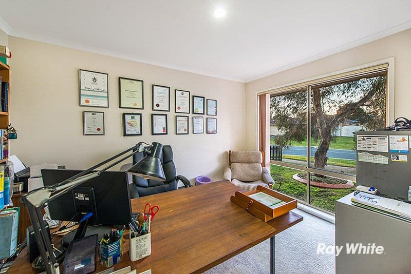 16 Elanora Way, Hampton Park VIC 3976, Hampton Park - Thumbnail 8