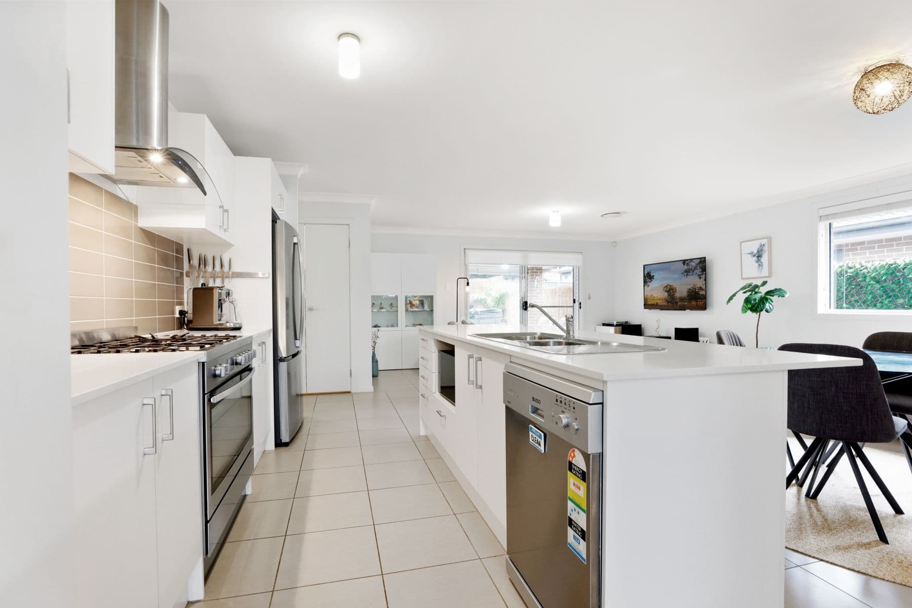 68 Jubilee Drive, JORDAN SPRINGS NSW 2747, Jordan Springs - Thumbnail 3