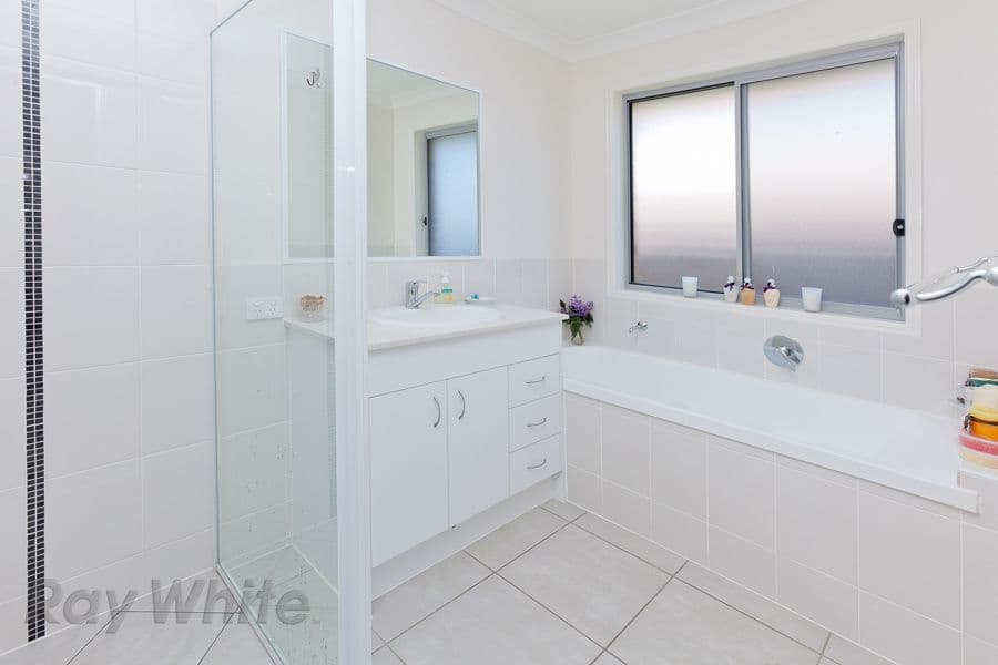 20 Barwell Street, BRASSALL QLD 4305, Brassall - Thumbnail 4