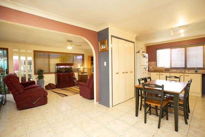 3 Holder Street, WISHART QLD 4122, Wishart - Thumbnail 7