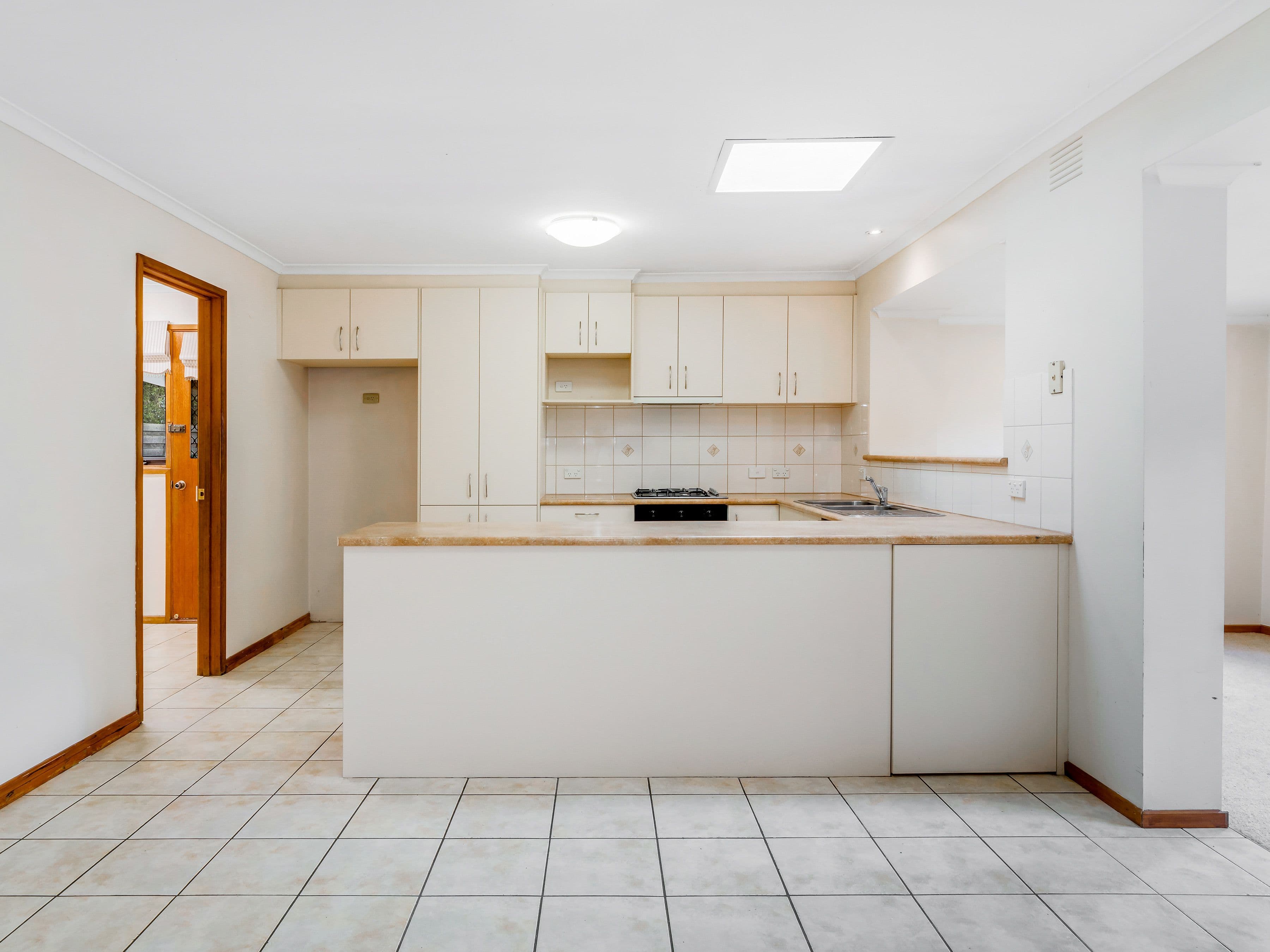 99 Clarendon Street, Cranbourne VIC 3977, Cranbourne - Thumbnail 4