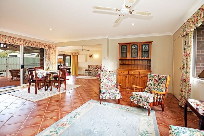 112 Jasmine Drive, Bomaderry - Thumbnail 3