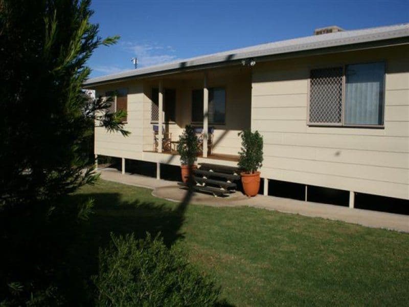 117 Currey Street, ROMA QLD 4455, Roma - Thumbnail 3