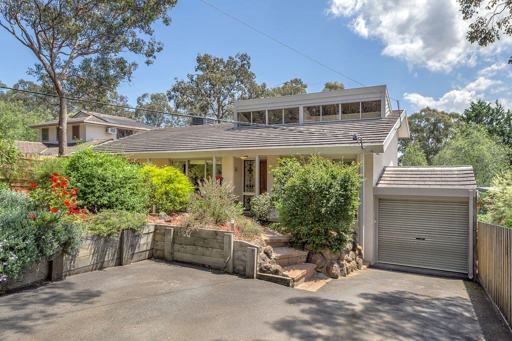 8 Heacham Road, Eltham North VIC 3095, Eltham North - Thumbnail 2