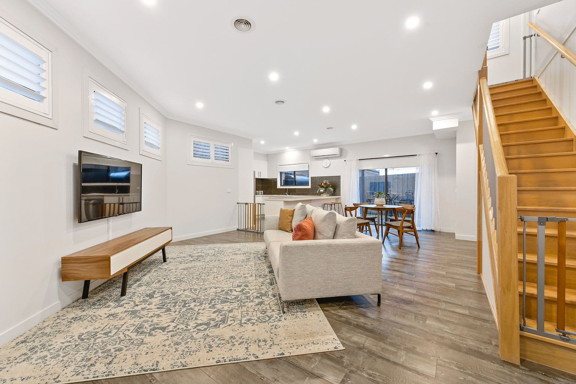 122-124 Kennington Park Drive, Endeavour Hills VIC 3802, Endeavour Hills - Thumbnail 2