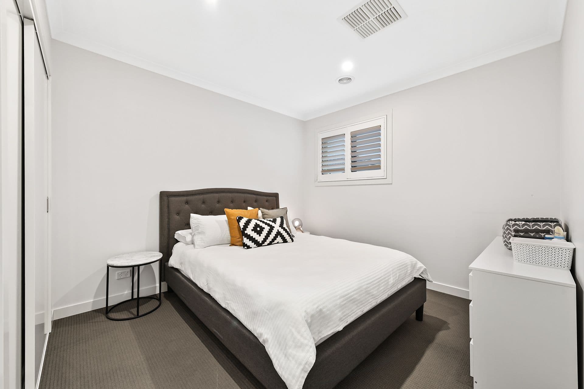 122-124 Kennington Park Drive, Endeavour Hills VIC 3802, Endeavour Hills - Thumbnail 5