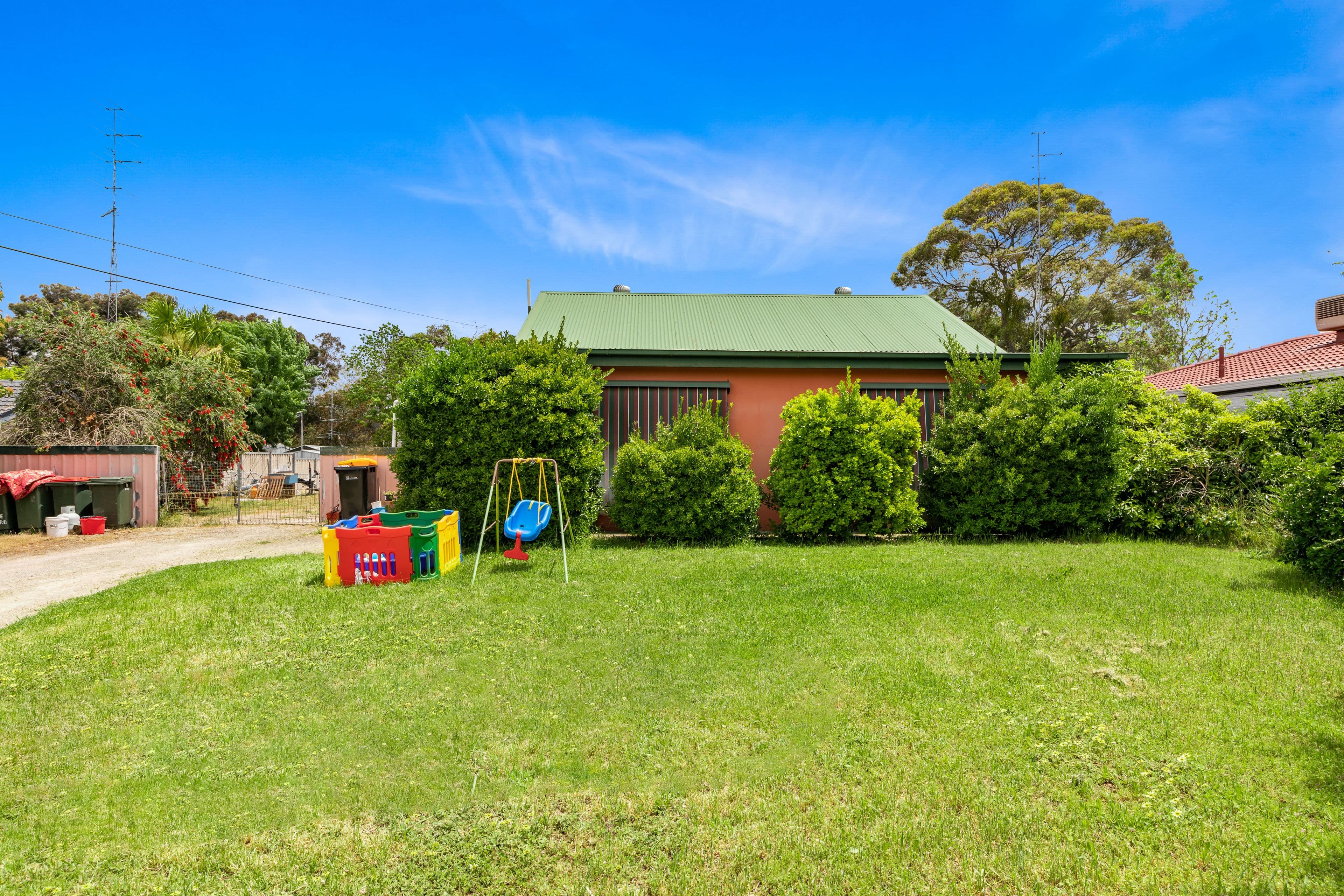10 Lee Street, Clare SA 5453, Clare - Image 1