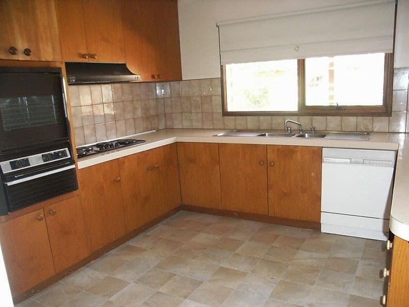 21 Adelaide Crescent, ECHUCA VIC 3564, Echuca - Thumbnail 2