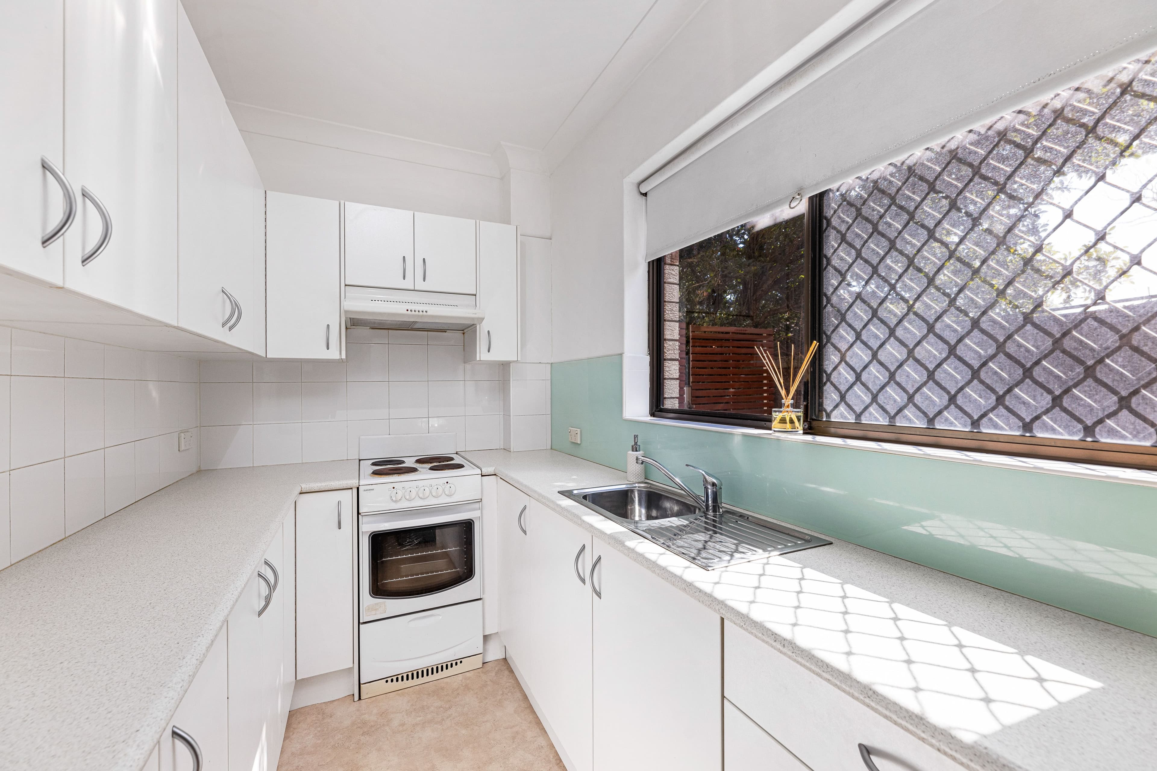392 Port Hacking Road, Caringbah NSW 2229, Caringbah - Thumbnail 4