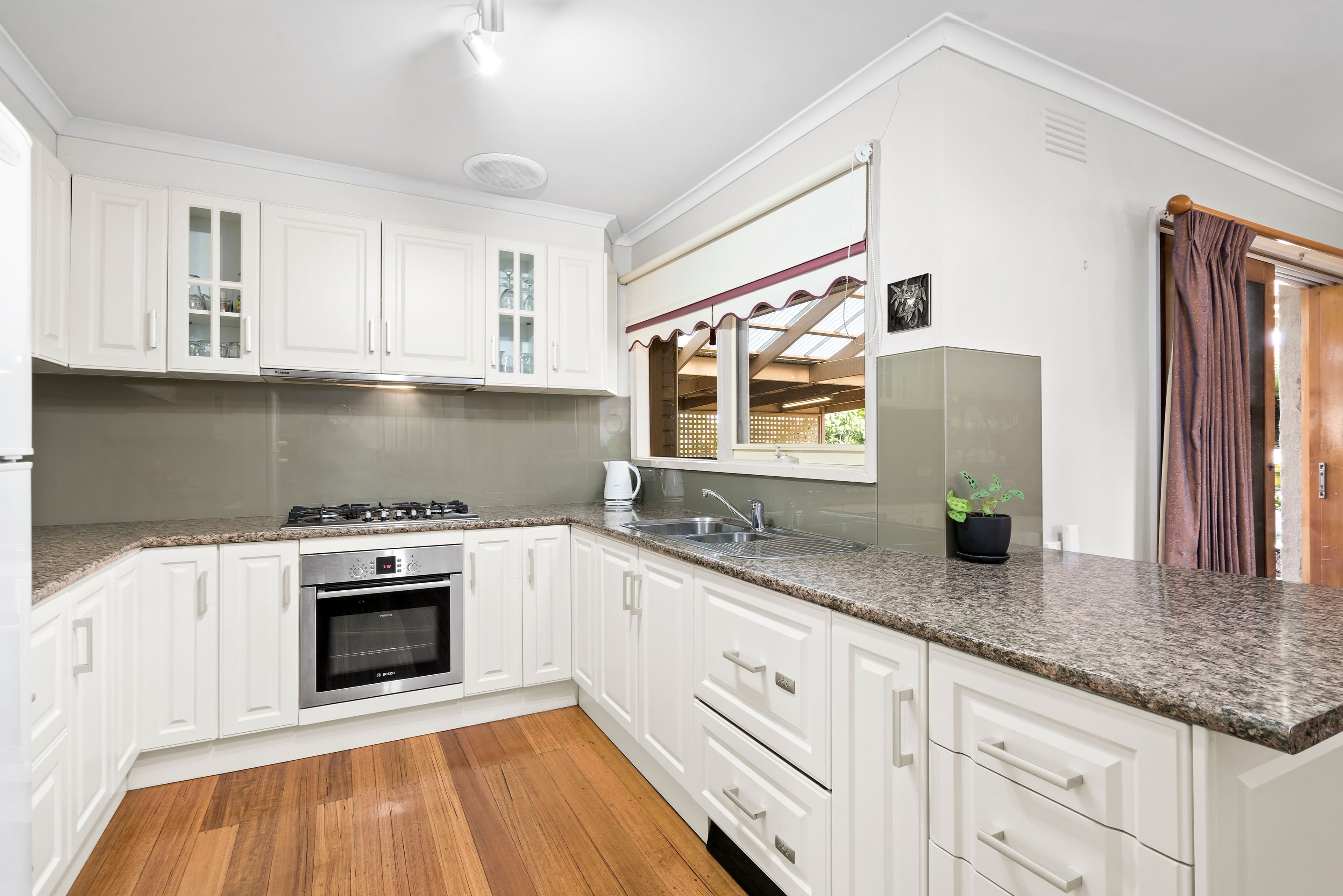 21 Fraser Court, Sunbury VIC 3429, Sunbury - Thumbnail 3