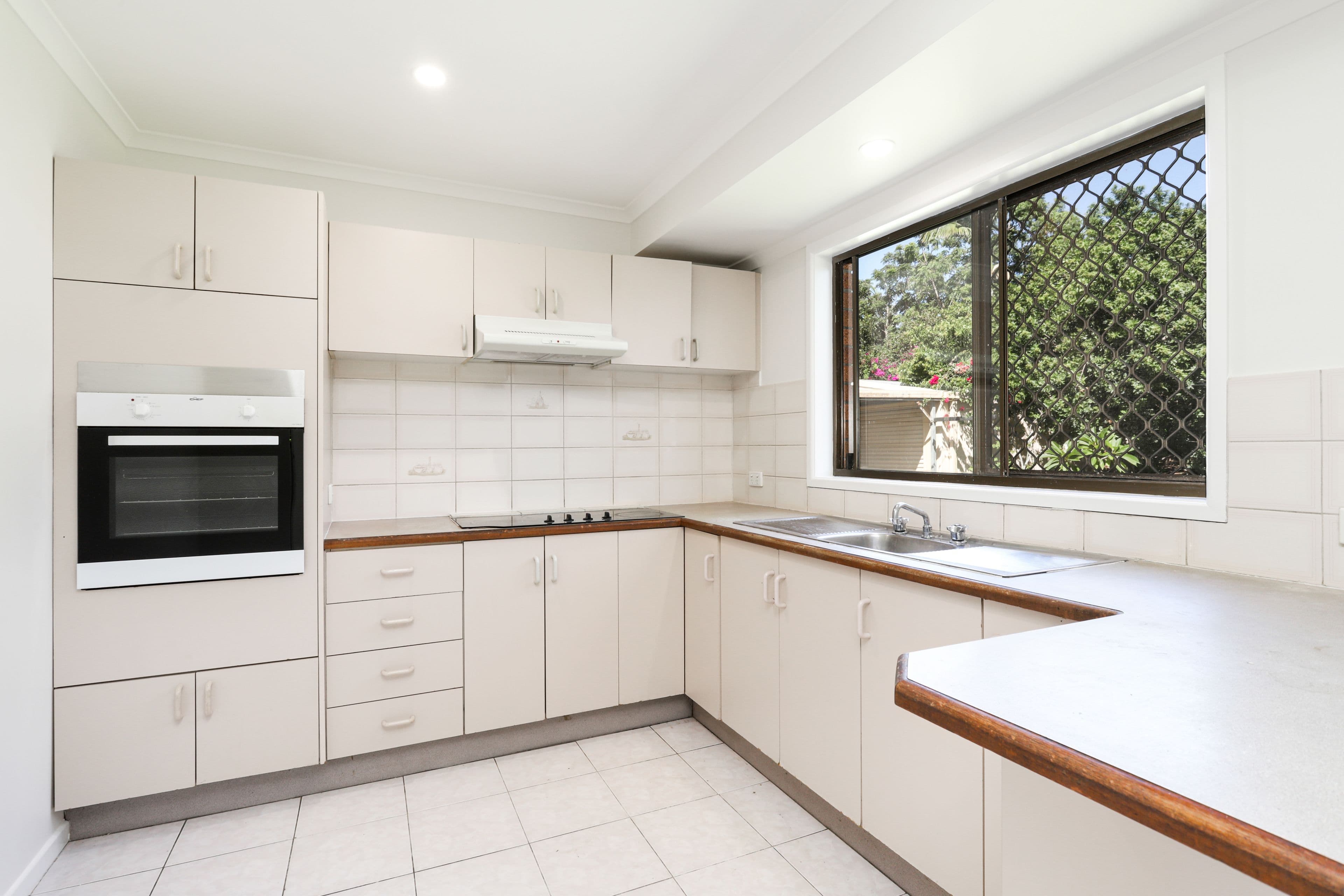 11 Rosenlund Street, Kallangur QLD 4503, Kallangur - Thumbnail 7