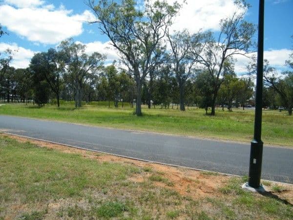 5  Sommerfeld Cresent, CHINCHILLA QLD 4413, Chinchilla - Thumbnail 4