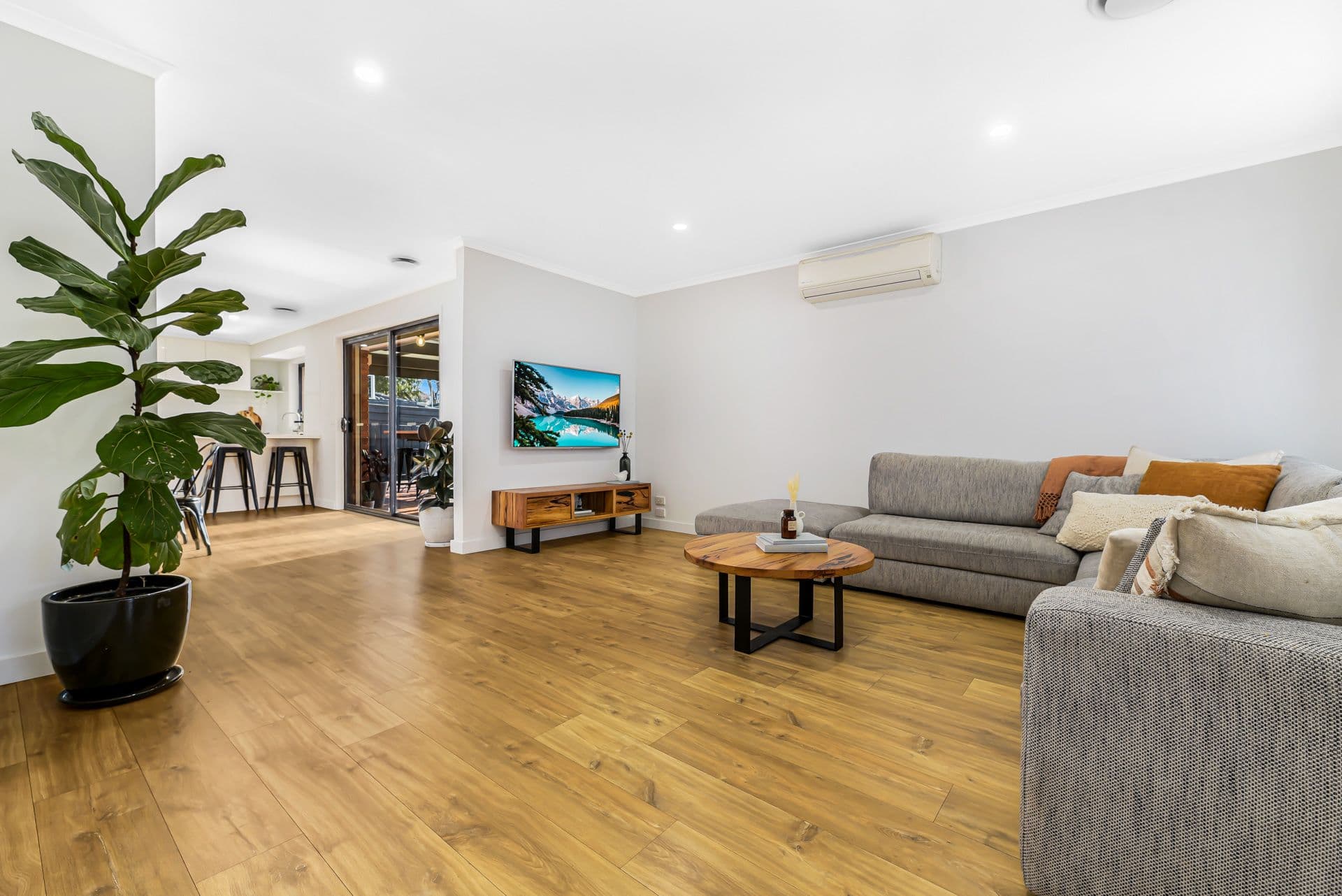 7 Culmara Court, Berwick VIC 3806, Berwick - Thumbnail 2