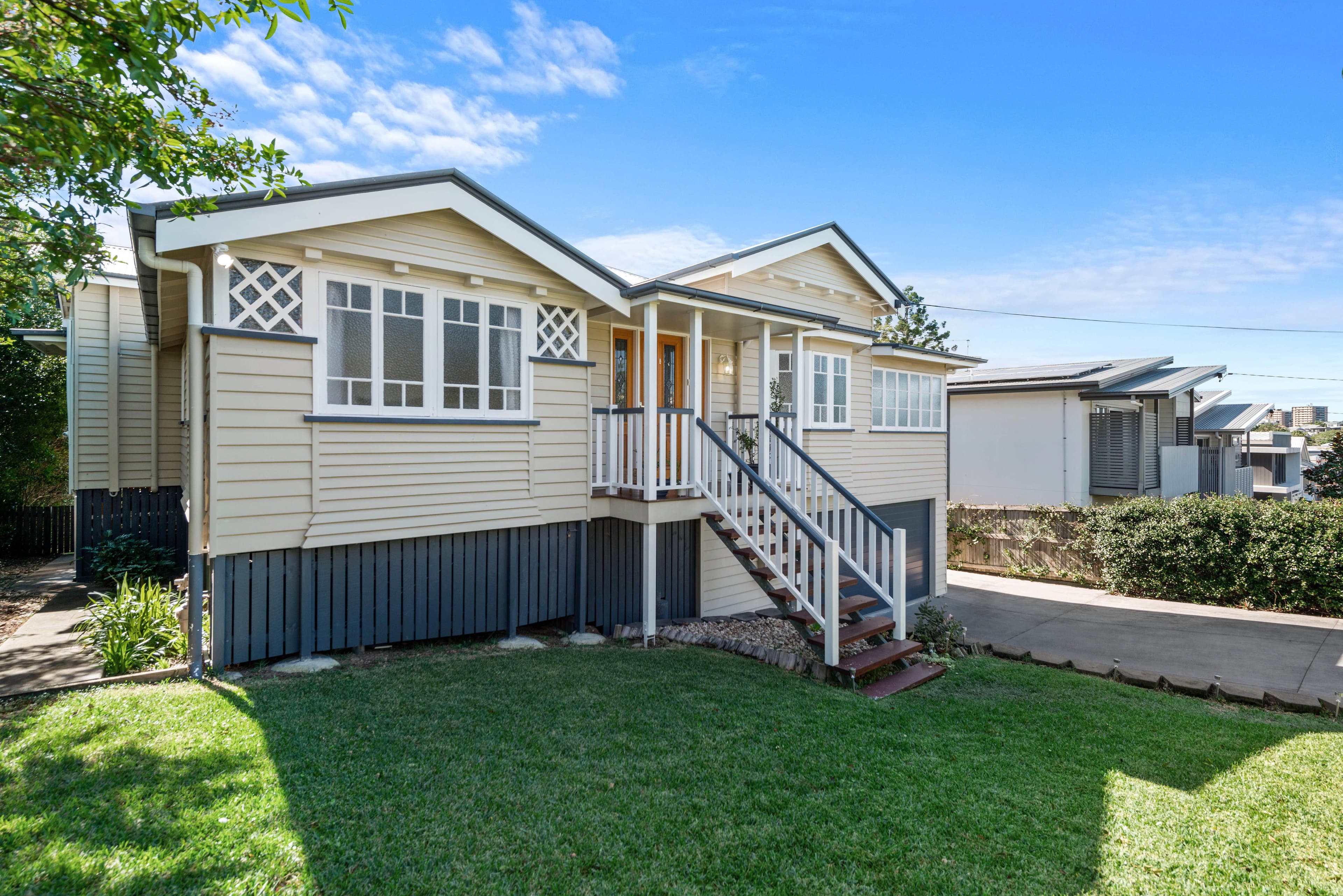 49 Disraeli Street, Indooroopilly QLD 4068, Indooroopilly - Thumbnail 2