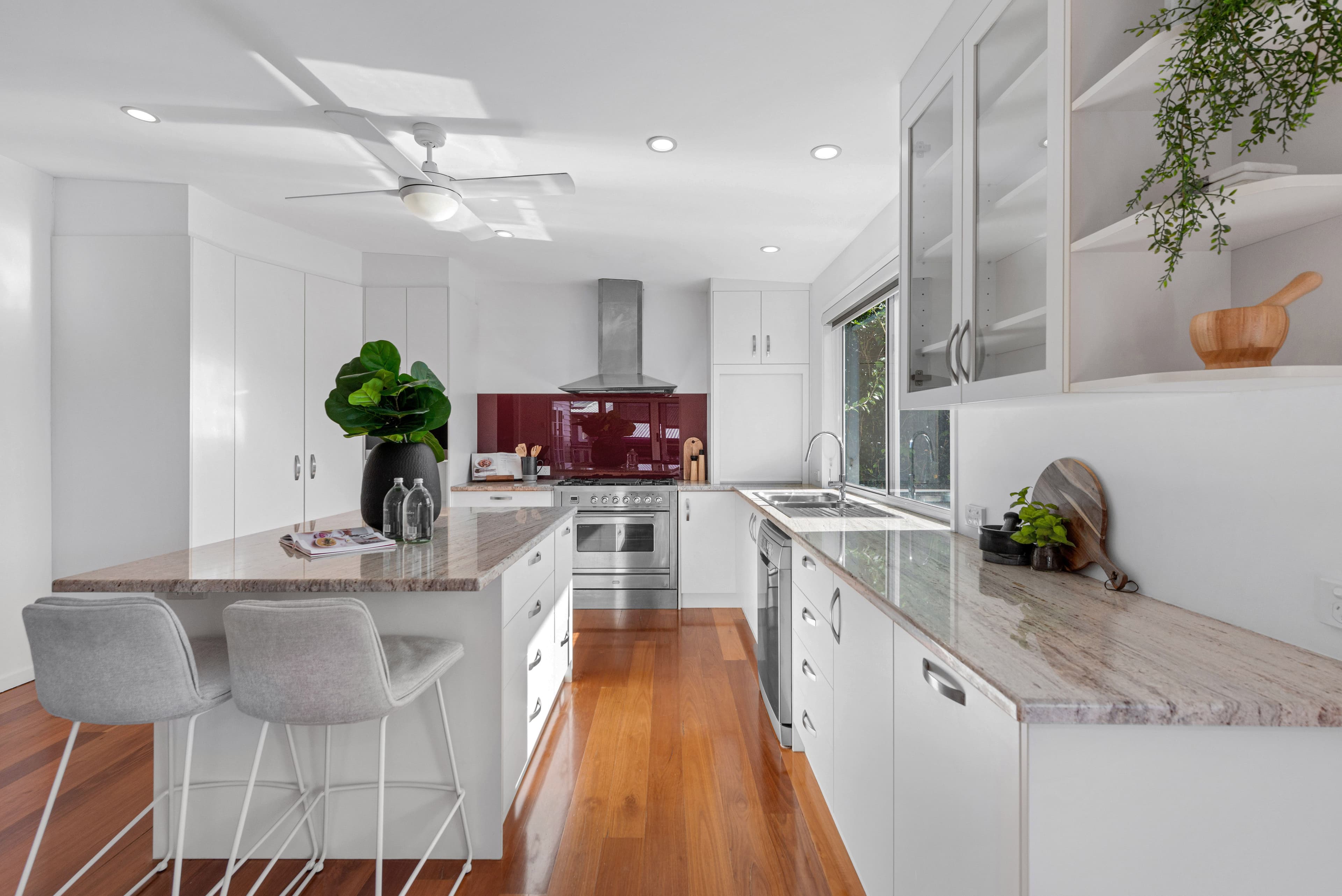49 Disraeli Street, Indooroopilly QLD 4068, Indooroopilly - Thumbnail 6