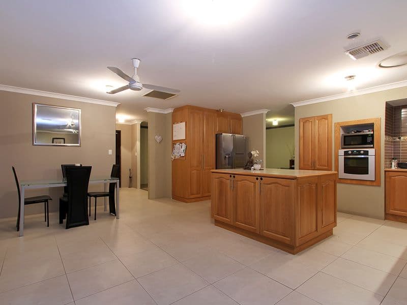 43 Northridge Drive, BALLAJURA WA 6066, Ballajura - Thumbnail 3